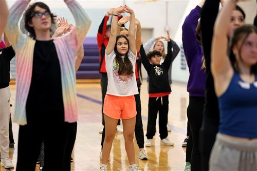 show choir kids dancing at show choir camp